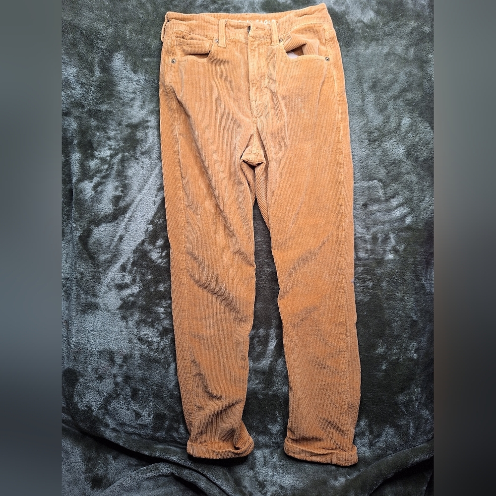 American Eagle Outfitters Tan Corduroy Pants‎